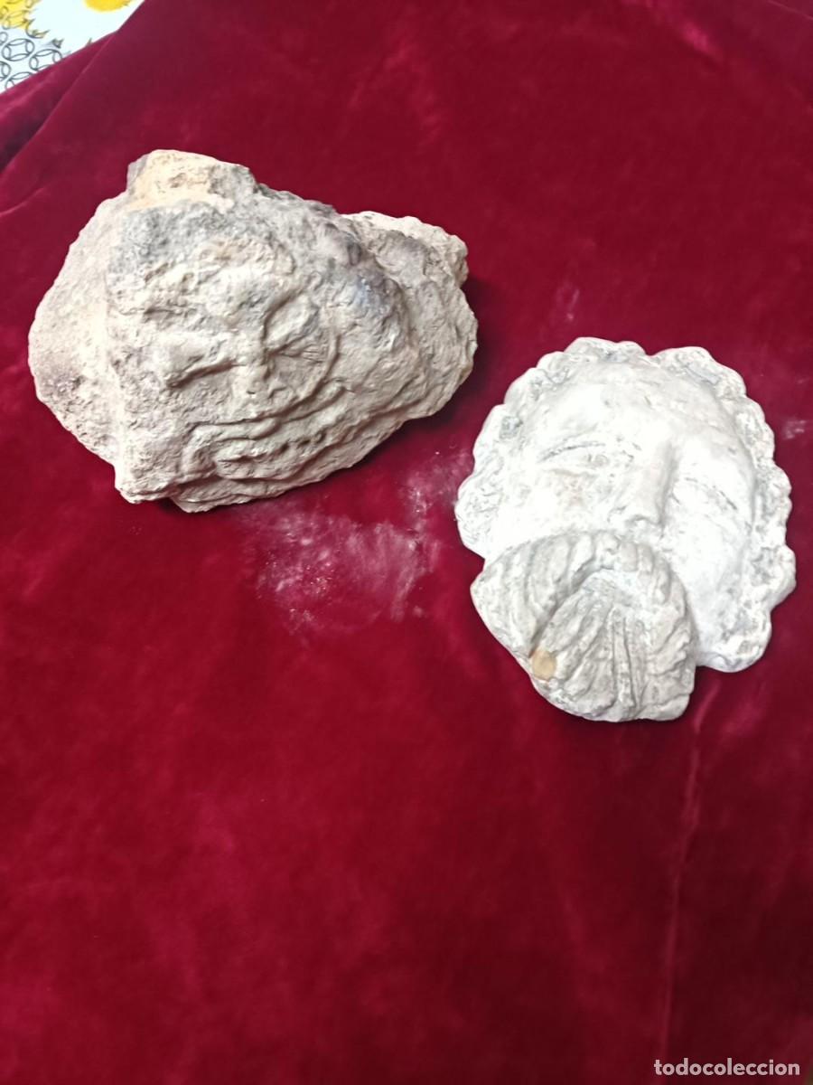 Antig&uuml;edades: dos piedras medievales