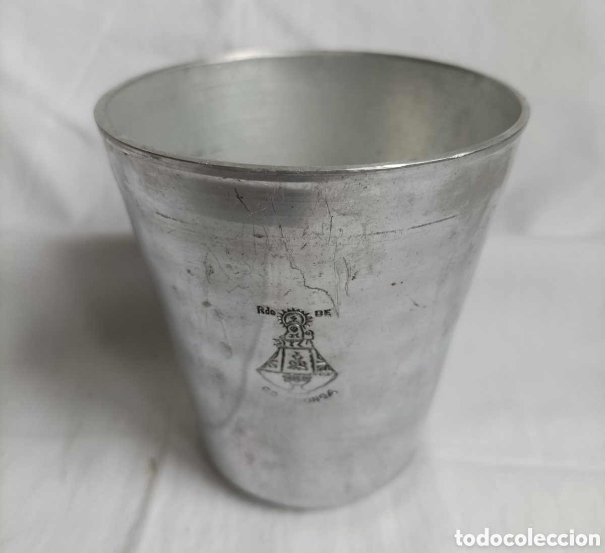 Antig&uuml;edades: Covadonga. ASTURIAS. Antiguo vaso met&aacute;lico de recuerdo