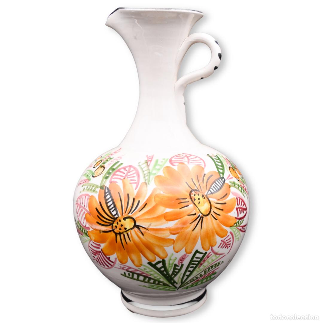 Antiques: Jarra de porcelana pintada a mano