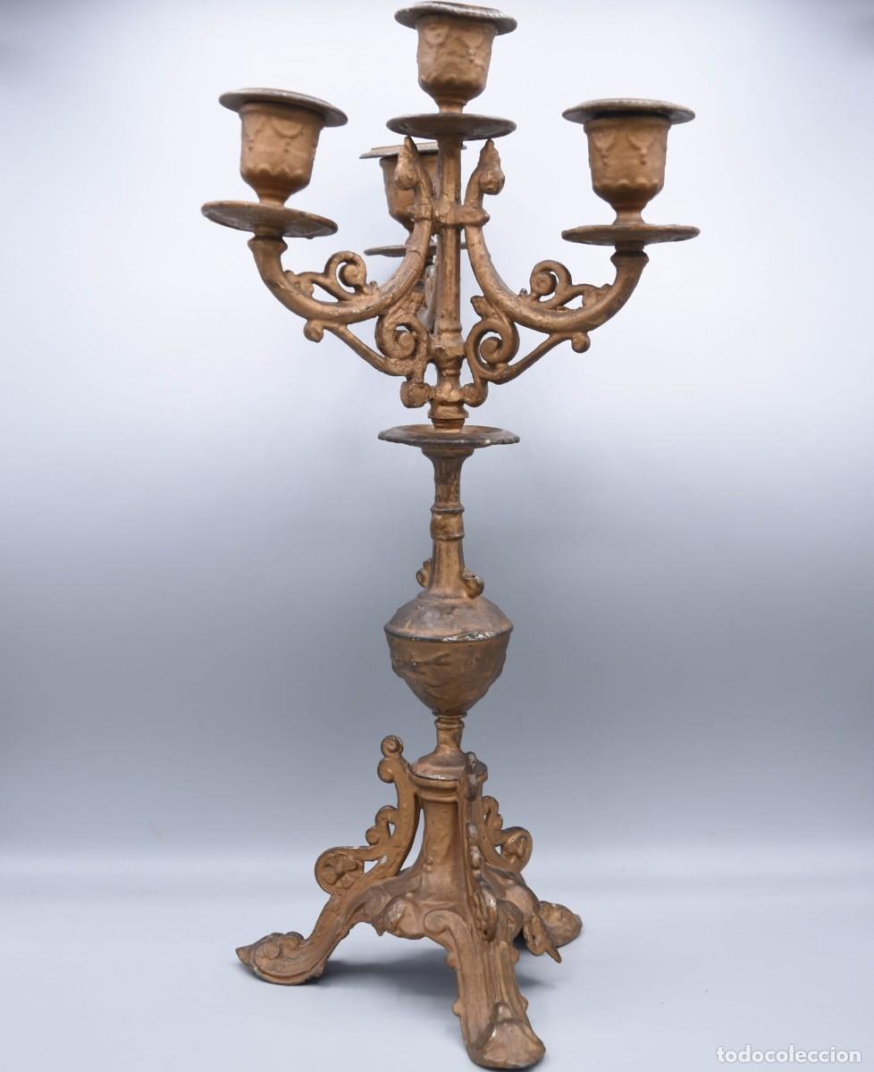Antig&uuml;edades: Candelabro antiguo de metal - Foto 3