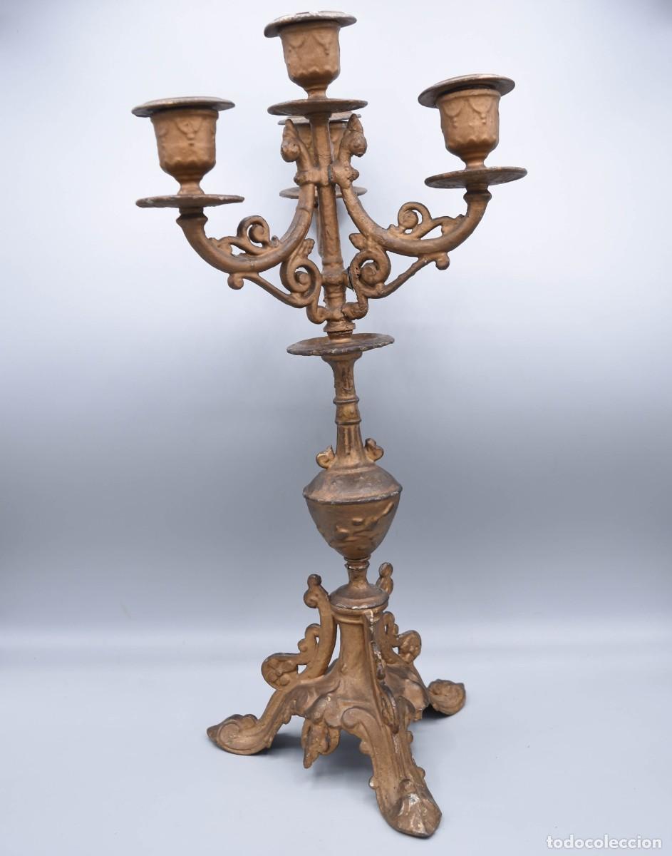 Antig&uuml;edades: Candelabro antiguo de metal - Foto 6