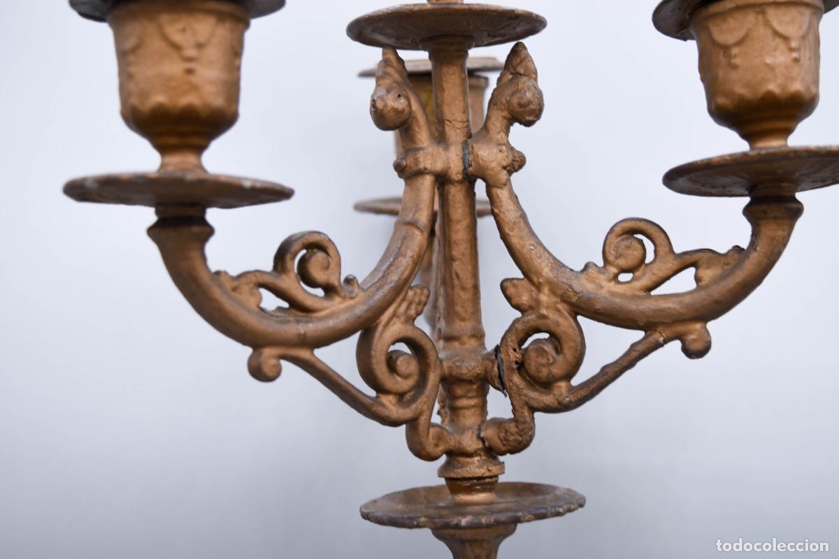 Antig&uuml;edades: Candelabro antiguo de metal - Foto 7
