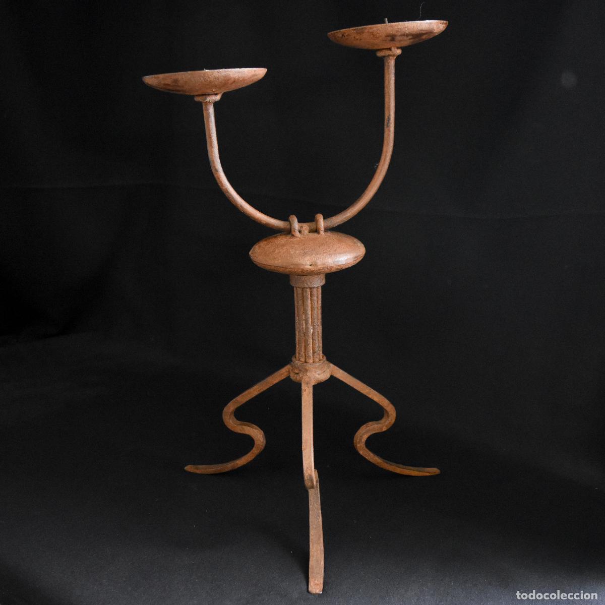 Antig&uuml;edades: Candelabro de hierro para dos velones - Foto 9