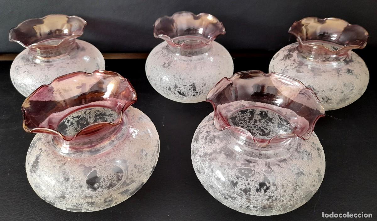 Antig&uuml;edades: Lote cinco tulipas cristal glaseado borde rizado color rosa para l&aacute;mpara modernista