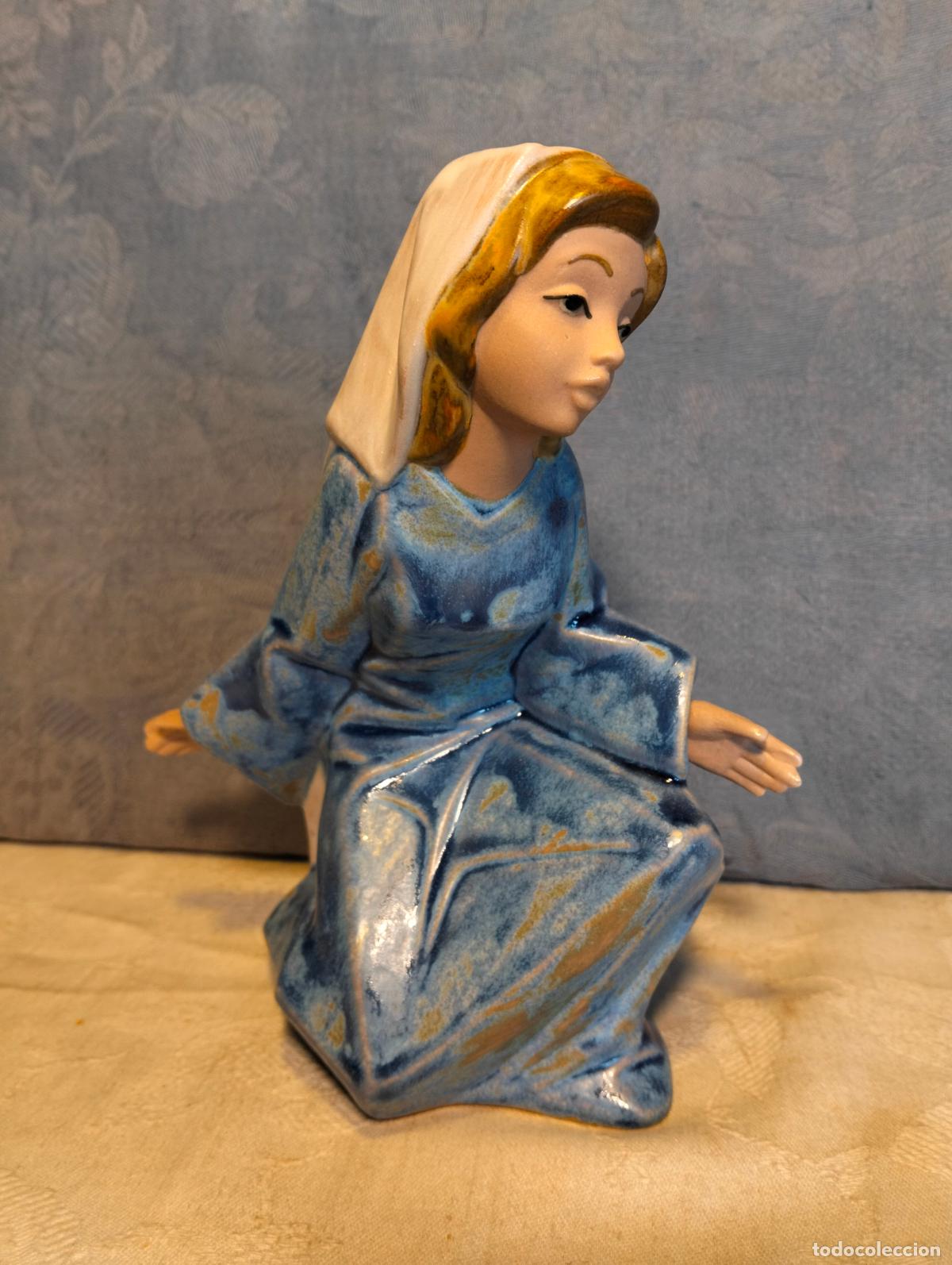 Antiquit&auml;ten: Figura de porcelana o loza de la Virgen Mar&iacute;a pintada a mano de la marca Tengra Valencia a&ntilde;os 60-70