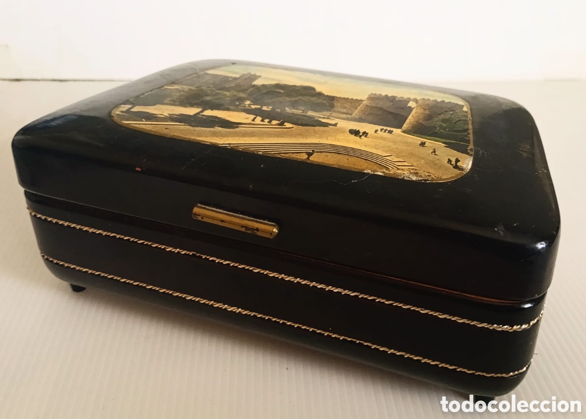 Antig&uuml;edades: Joyero / caja musical imagen de &Aacute;vila