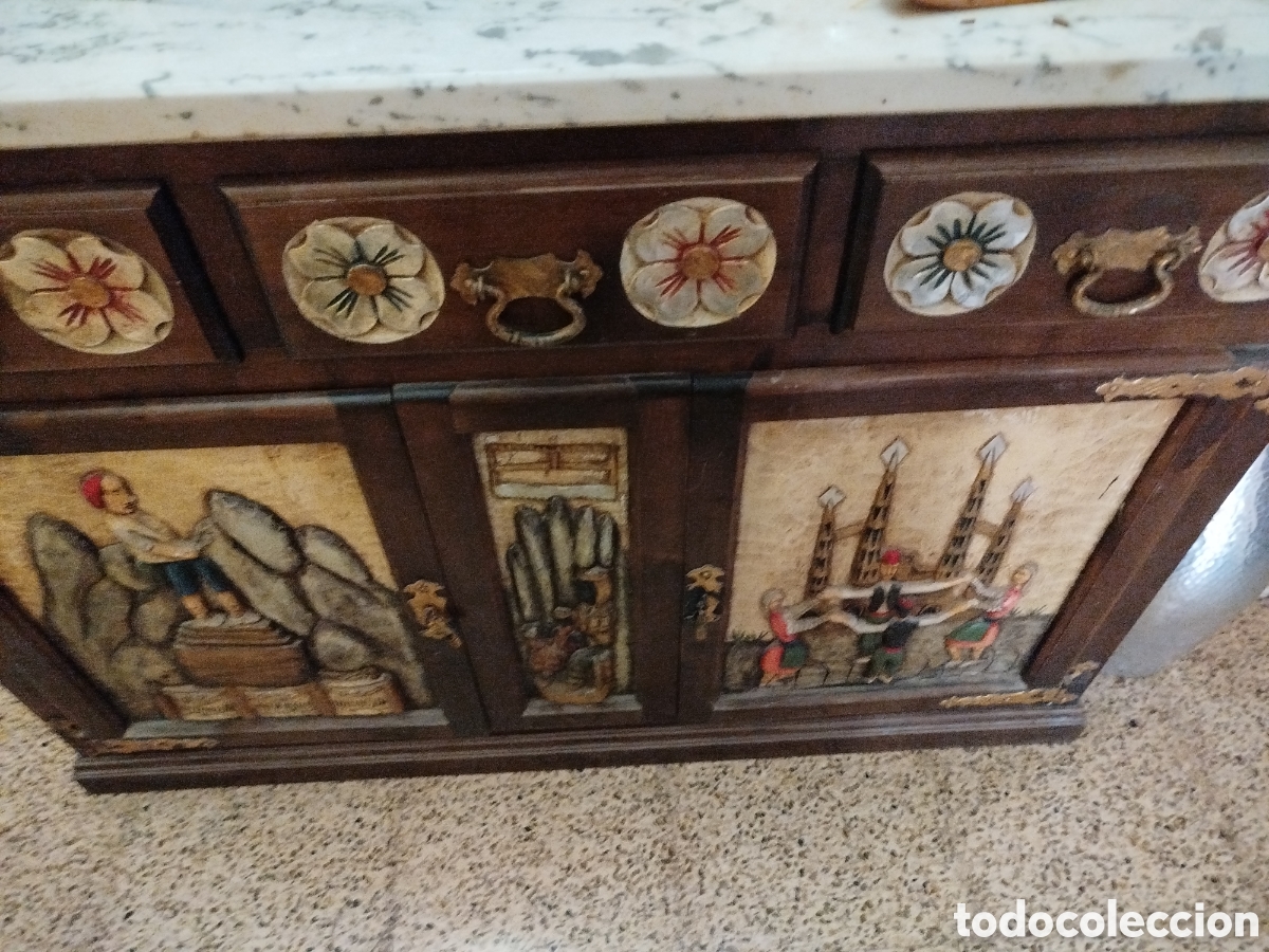 Antig&uuml;edades: Taquill&oacute;n madera con relieves - Foto 3