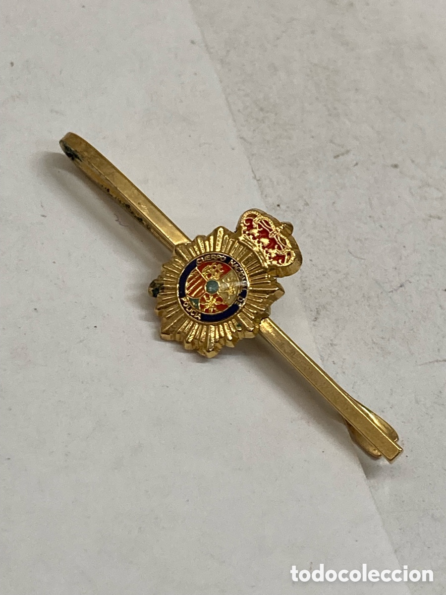 Antig&uuml;edades: pasador de corbata con el emblema del Cuerpo Nacional de Polic&iacute;a de Espa&ntilde;a