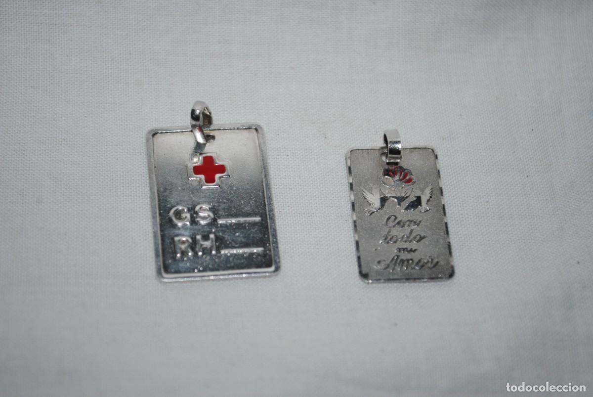 Antig&uuml;edades: PLACA DE PLATA PARA EL CONTROL SANGUINEO, LOTE DE DOS . - Foto 1