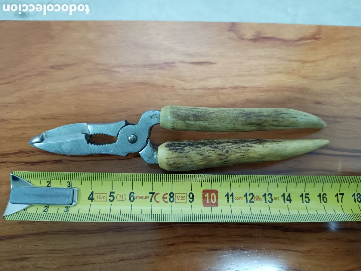 Antig&uuml;edades: ALICATES CON MANDO DE ASTAS DE CIERVO - Foto 3