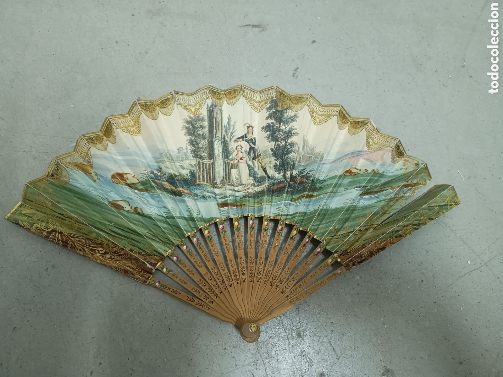 Oggetti Antichi: ABANICO 35x20cm - VARILLAJE MADERA Y PA&Iacute;S DE PAPEL