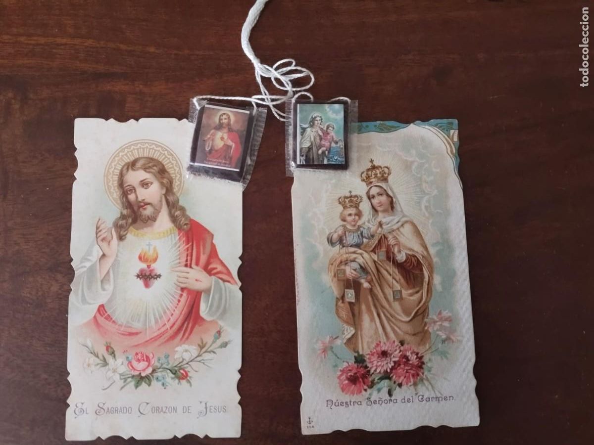 Oggetti Antichi: Escapulario y recordatorio troquelados Virgen del Carmen y Sagrado Coraz&oacute;n de Jes&uacute;s.