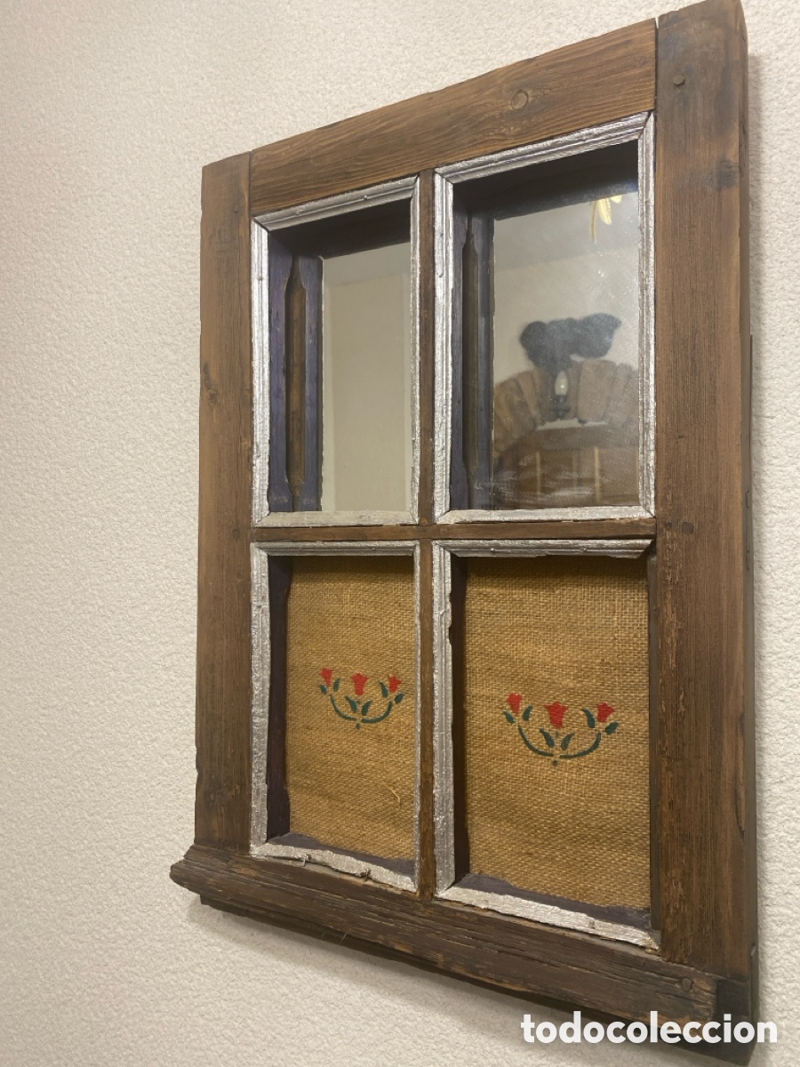 Antig&uuml;edades: Ventana antigua pueblo