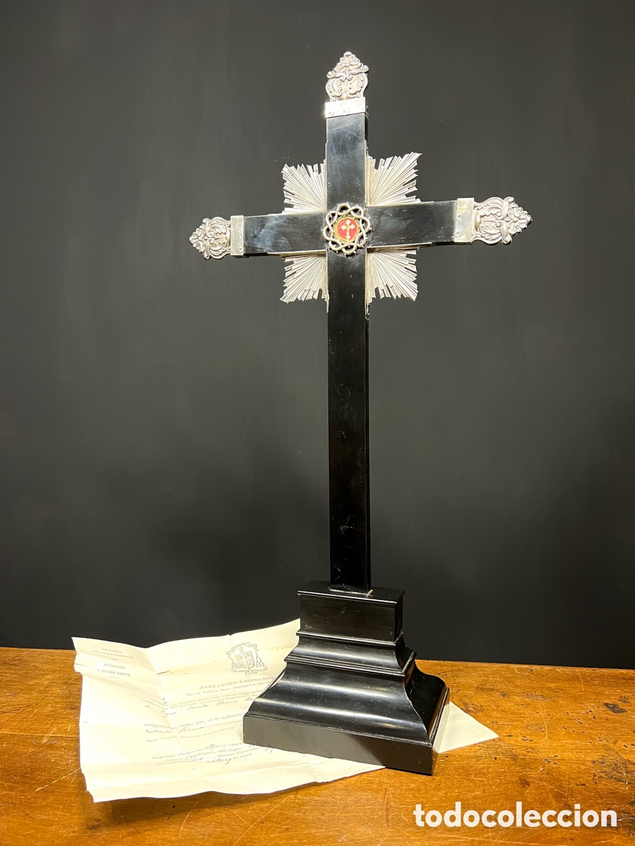 Antig&uuml;edades: Relicario Lignum Crucis con Aut&eacute;ntica. S.XIX