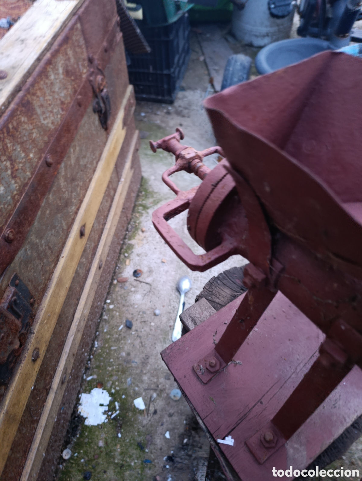 Antig&uuml;edades: Molino de cafe o grano grande. - Foto 5