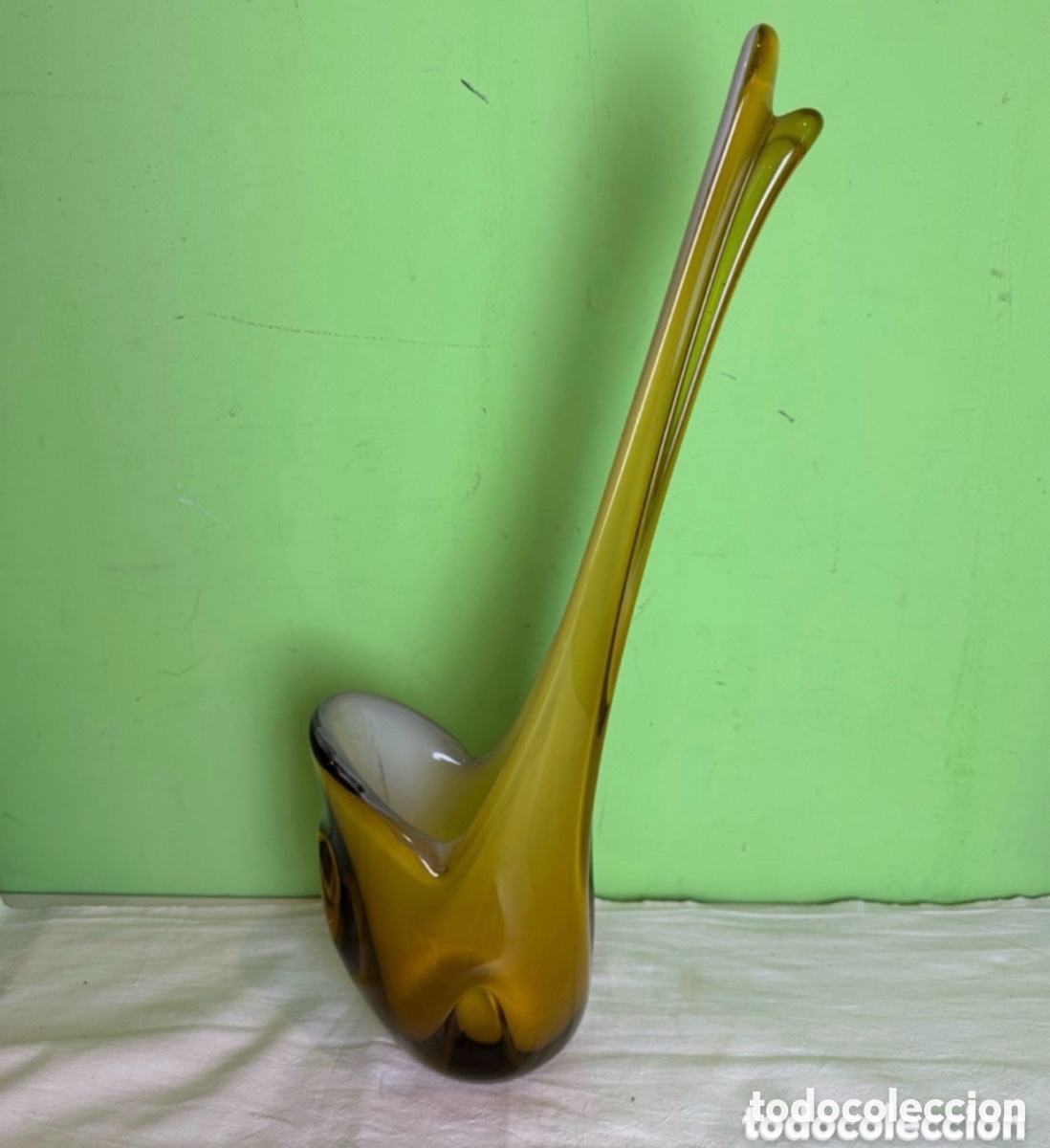 Antig&uuml;edades: Jarr&oacute;n escult&oacute;rico de cristal art&iacute;stico &aacute;mbar y humo estilo Murano a&ntilde;os 60-70