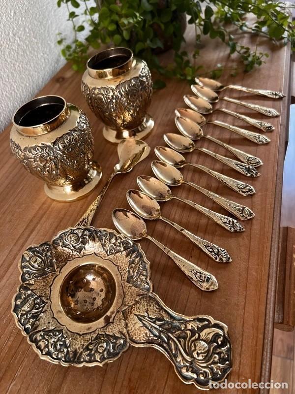 Antiguidades: Precioso juego de t&eacute; o caf&eacute; de estilo victoriano chapado en oro.