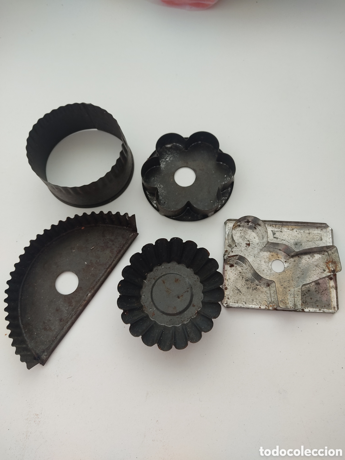 Antig&uuml;edades: ANTIGUOS CORTAPASTAS DE HOJALATA