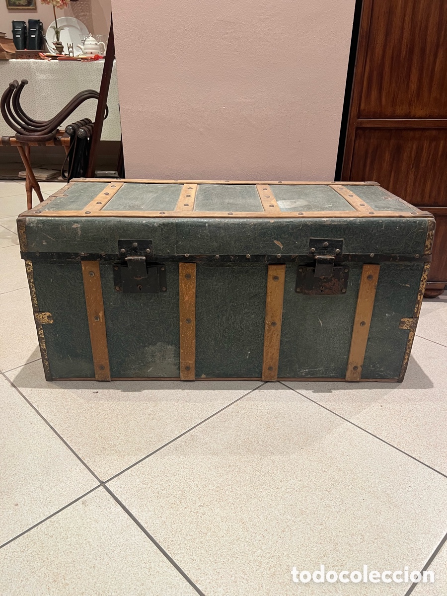Antig&uuml;edades: Ba&uacute;l antiguo de madera