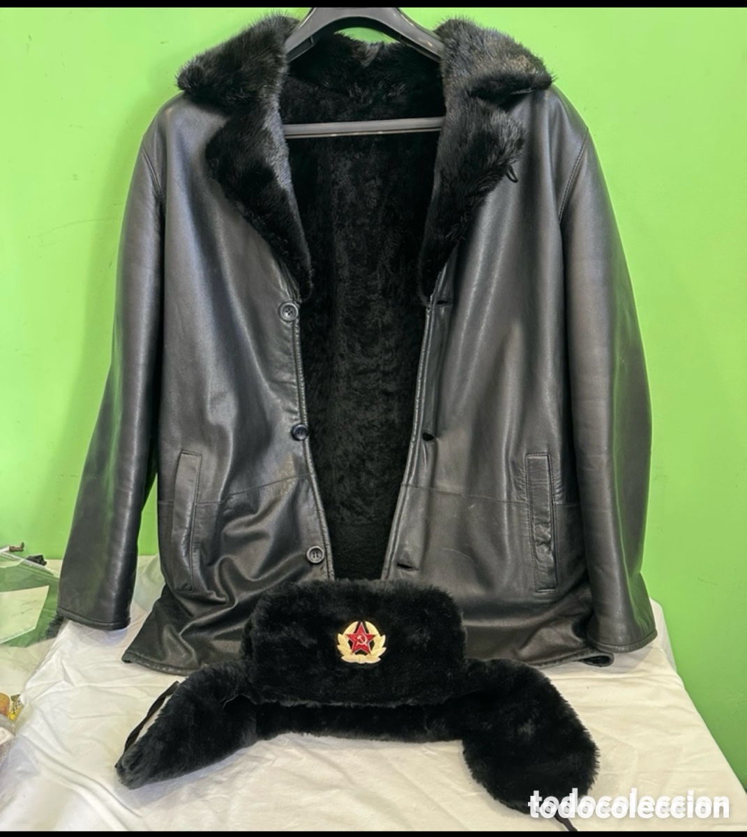 Antiquit&auml;ten: Abrigo ruso vintage cuero original con gorro ushanka conjunto coleccionista.T2XL