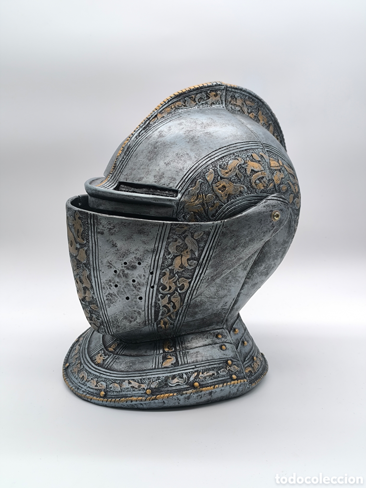 Antig&uuml;edades: Casco medieval decorativo de resina premium 30 cm armadura caballero