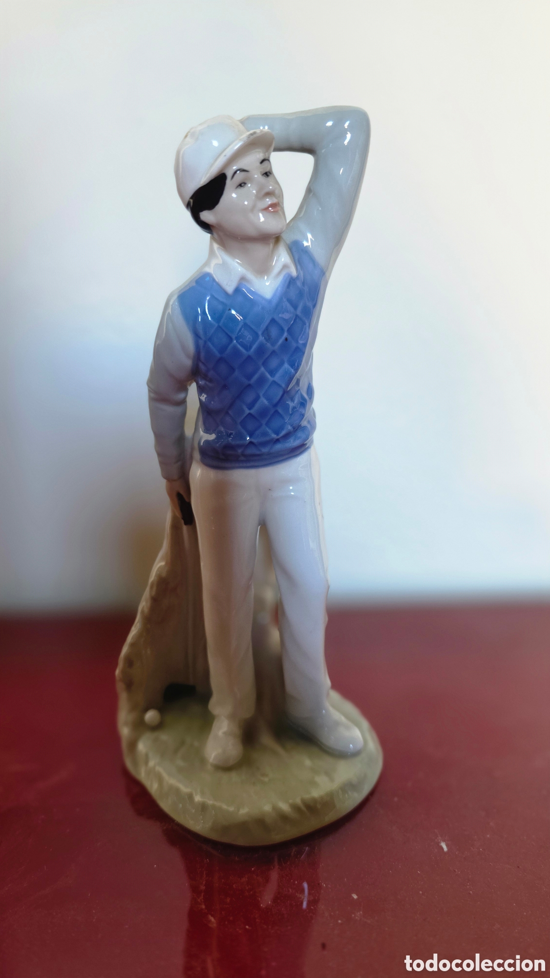 Antig&uuml;edades: Figura jugador golf porcelana royal doulton