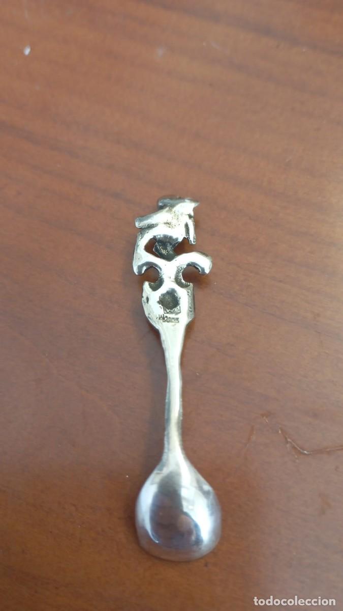 Antig&uuml;edades: Cuchara de plata 0.925 con angelote. - Foto 2