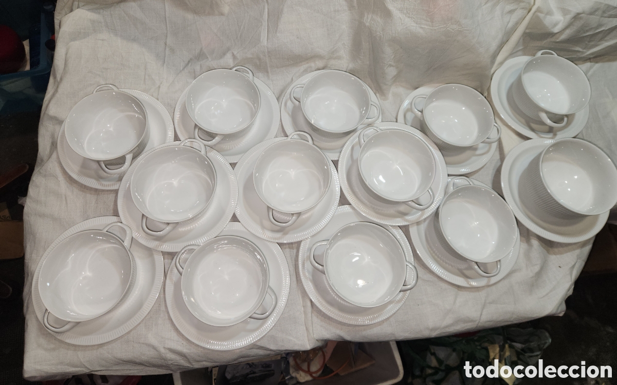 Antig&uuml;edades: JUEGO CERAMICA ARZBERG GERMANY. PARA SOPA CONSOME O DESAYUNO. 12 SERVICIOS Y AZUCARERO O SALSERA.