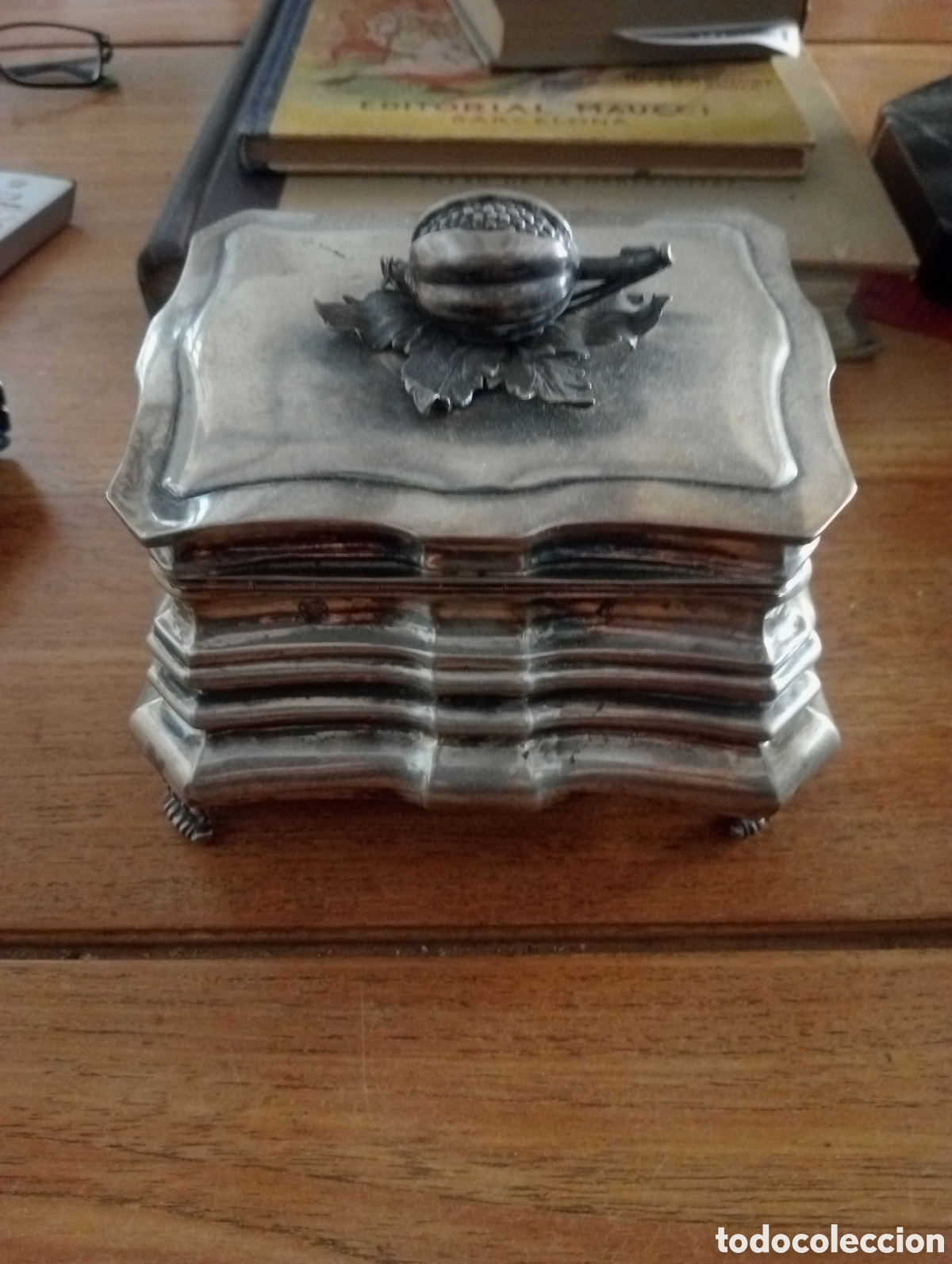 Antig&uuml;edades: Cajita de plata con calabaza