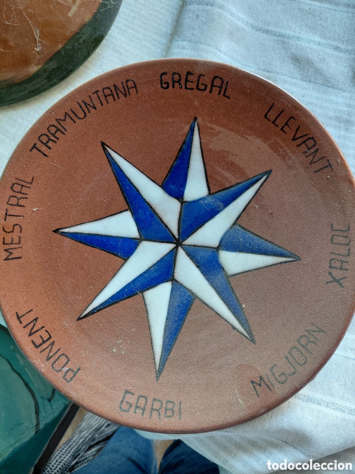 Antig&uuml;edades: Plato Cer&aacute;mica Rosa de los Vientos Catalana