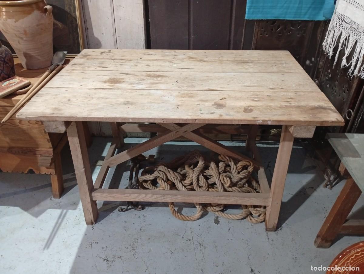 Antig&uuml;edades: Mesa rustica de grandes dimensiones. Siglo XIX. - Foto 3