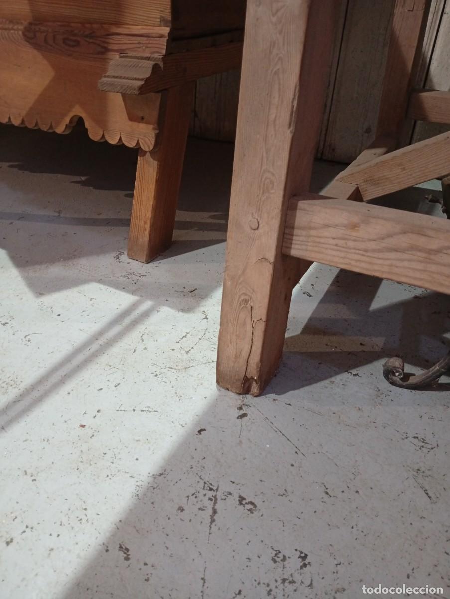 Antig&uuml;edades: Mesa rustica de grandes dimensiones. Siglo XIX. - Foto 9