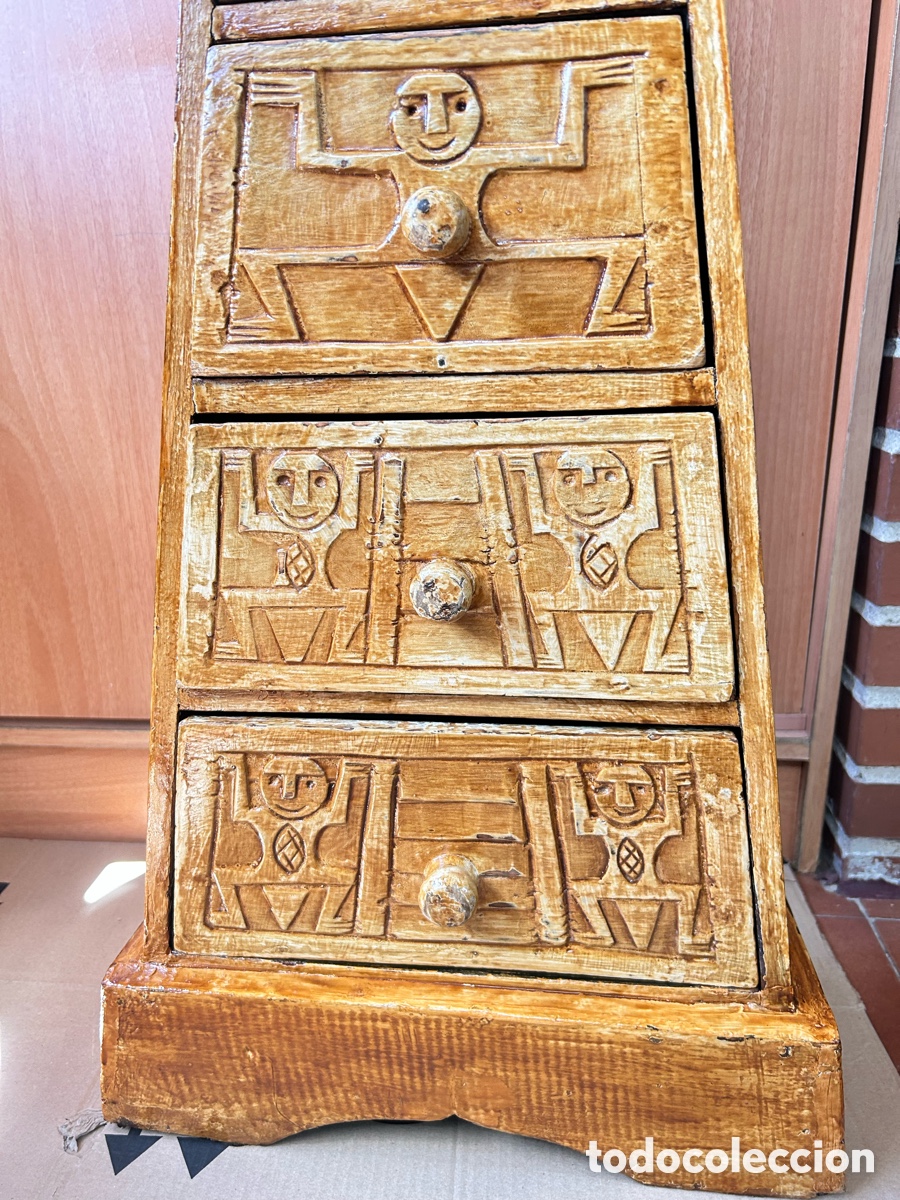 Antig&uuml;edades: Mueble vintage en forma de pir&aacute;mide - Foto 2