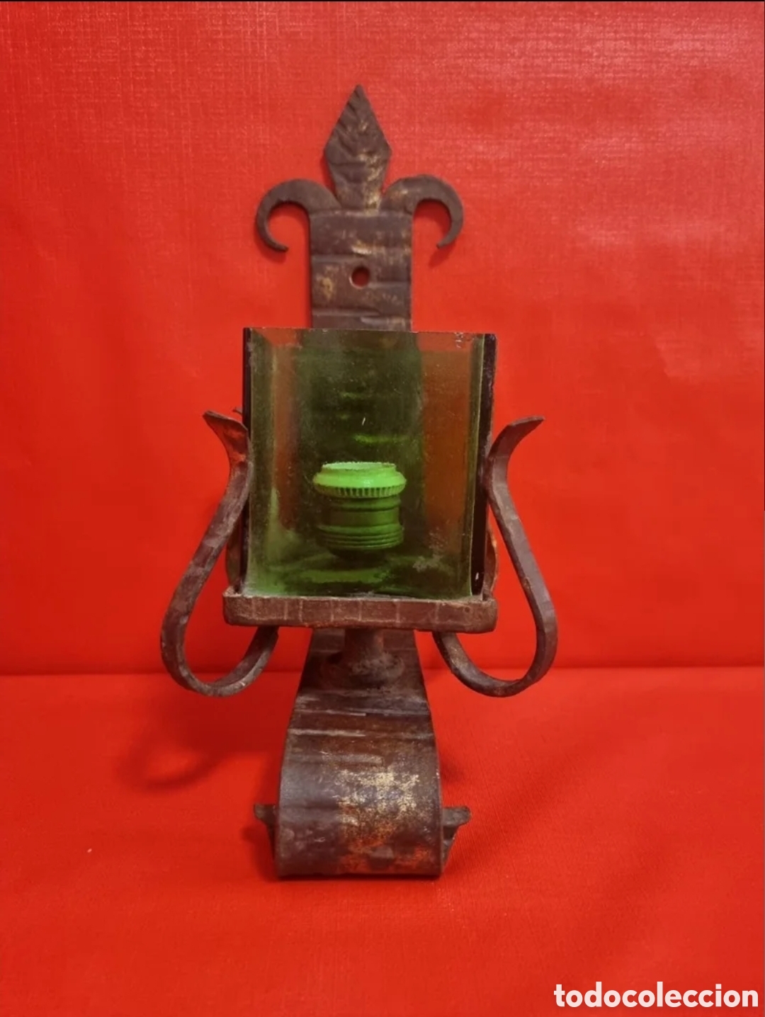 Antig&uuml;edades: Aplique de pared estilo rustico, con cristal verde - Foto 2