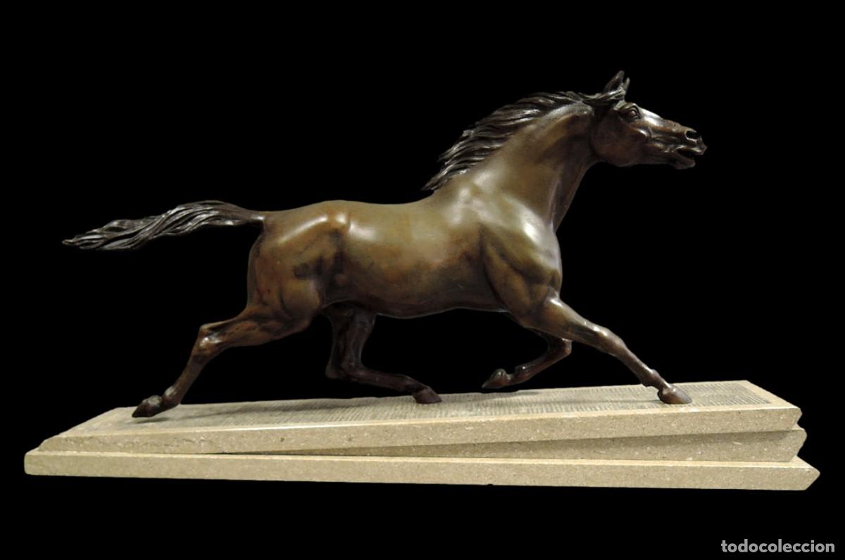 Antig&uuml;edades: CABALLO SALVAJE AL GALOPE, CALAMINA PATINADA SIGLO XIX