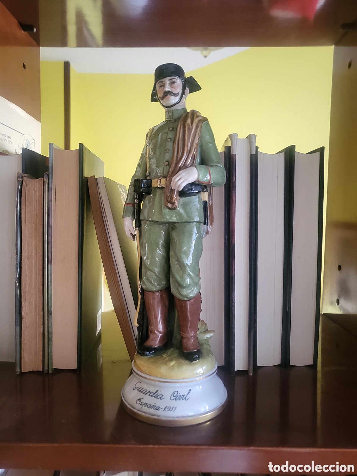 Antig&uuml;edades: Figura guardia civil 1911