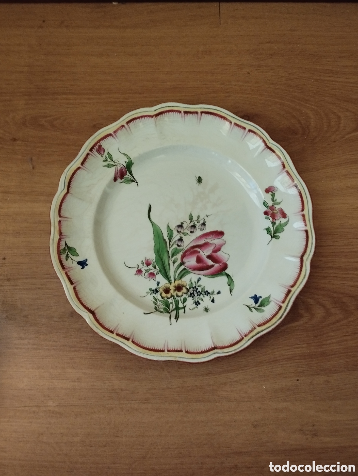 Antig&uuml;edades: Antiguo plato de porcelana Luneville pintado a mano