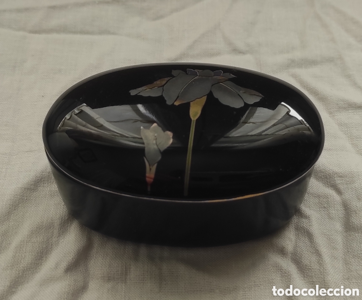 Antiquit&eacute;s: CAJA JOYERO DE PORCELANA NEGRA DE OTAGIRI JAP&Oacute;N CON UN DISE&Ntilde;O DE IRIS DORADO