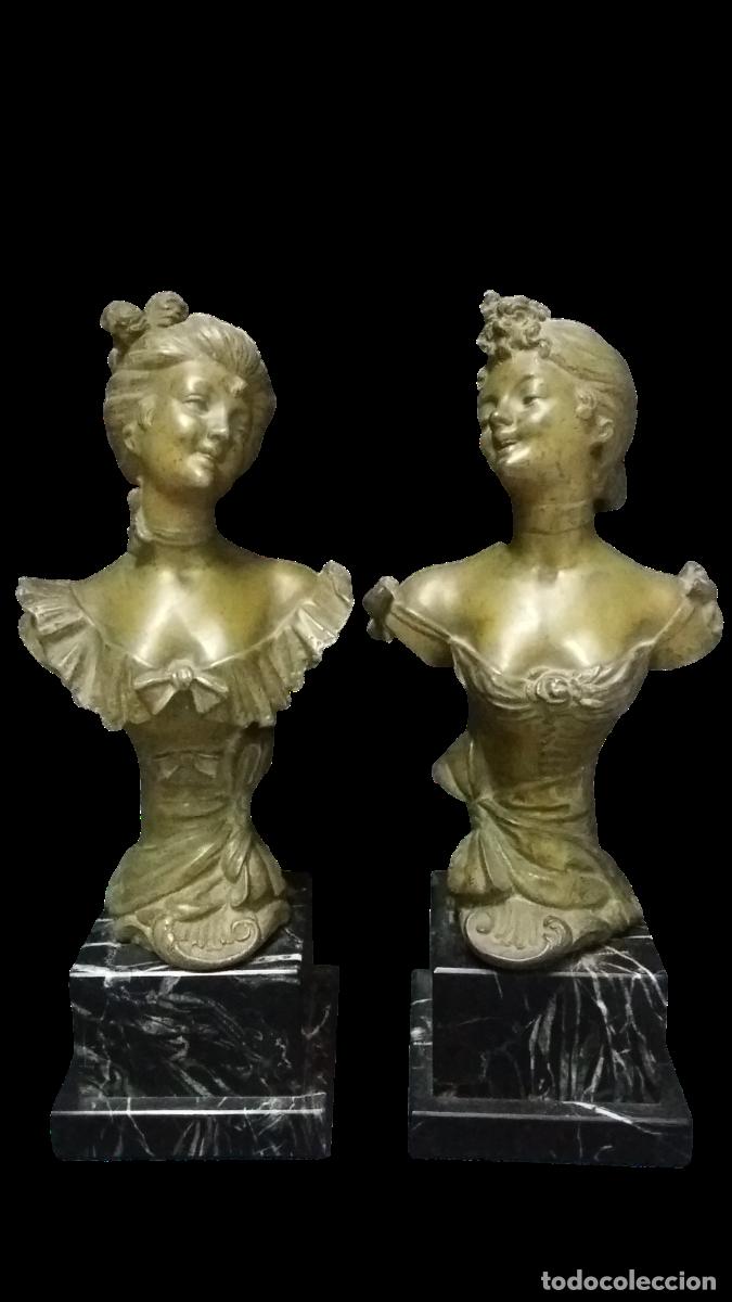 Antig&uuml;edades: PAREJA BUSTOS MUJERES ART DECO DE CALAMINA PATINADA Y PEANAS DE MARMOL, J. BEILLUZ