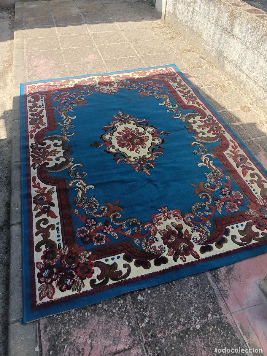 Antig&uuml;edades: alfombra cl&aacute;sica de estilo oriental y persa fabricada con un patr&oacute;n floral tradicional y un medall&oacute;n