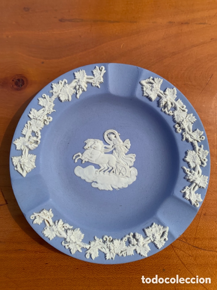 Antig&uuml;edades: Plato Wedgwood con imagen central