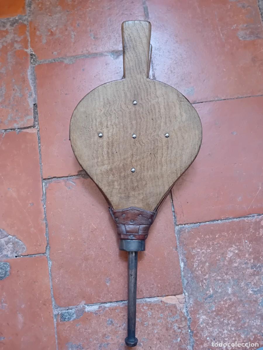 Antig&uuml;edades: Fuelle antiguo de encina d&eacute;cada de los a&ntilde;os 20/30 encerado y patinado funcionando