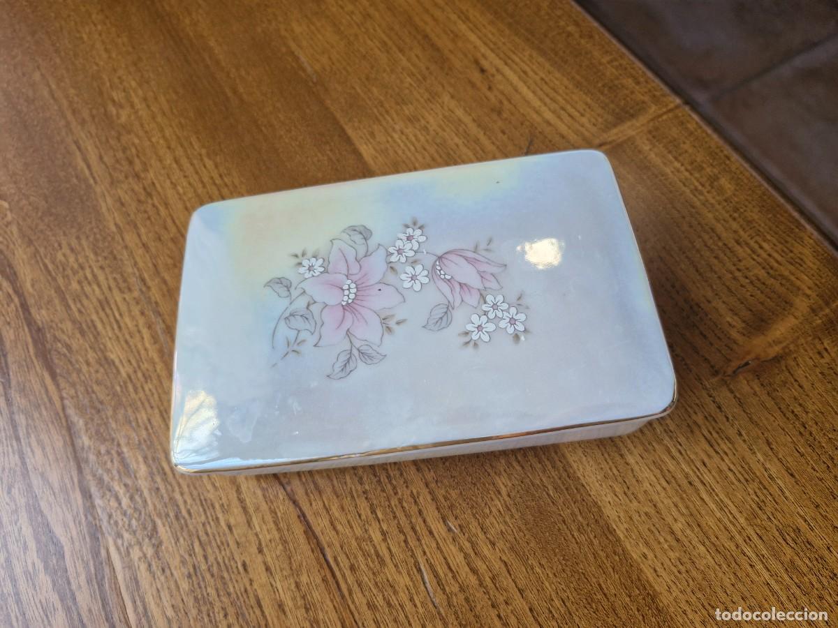 Antiques: CAJA DE PORCELANA SANBO MANISES