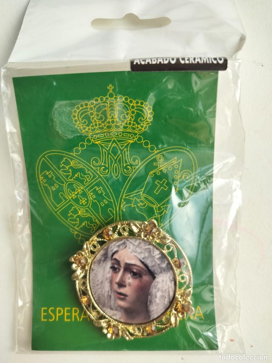 Antig&uuml;edades: Broche Virgen de la Macarena Nuevo - Foto 1