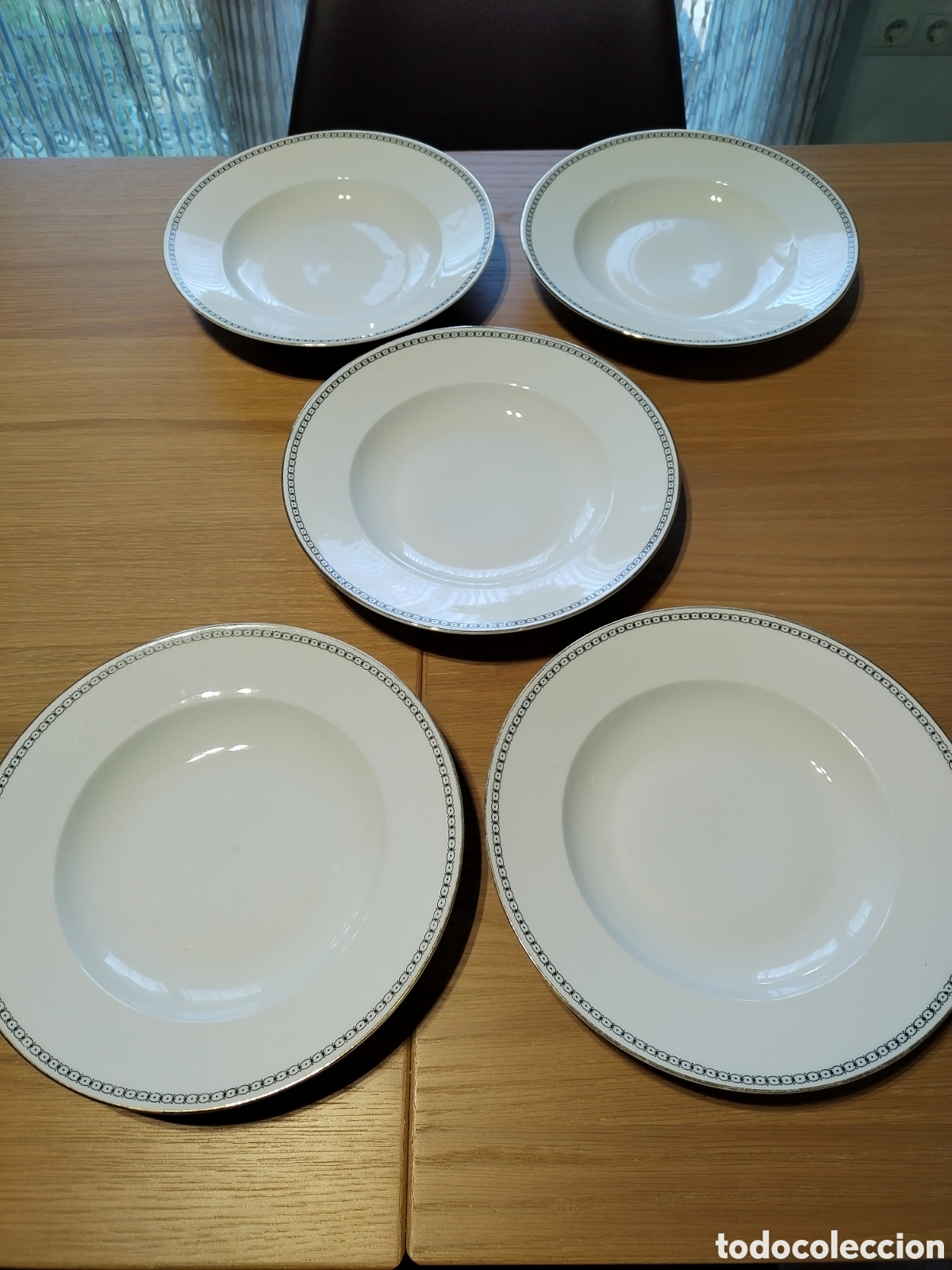 Antig&uuml;edades: Lote 5 platos hondos Edelstein Bavaria, motivo cadena negro, 24 cm &Oslash; x 4 cm alto