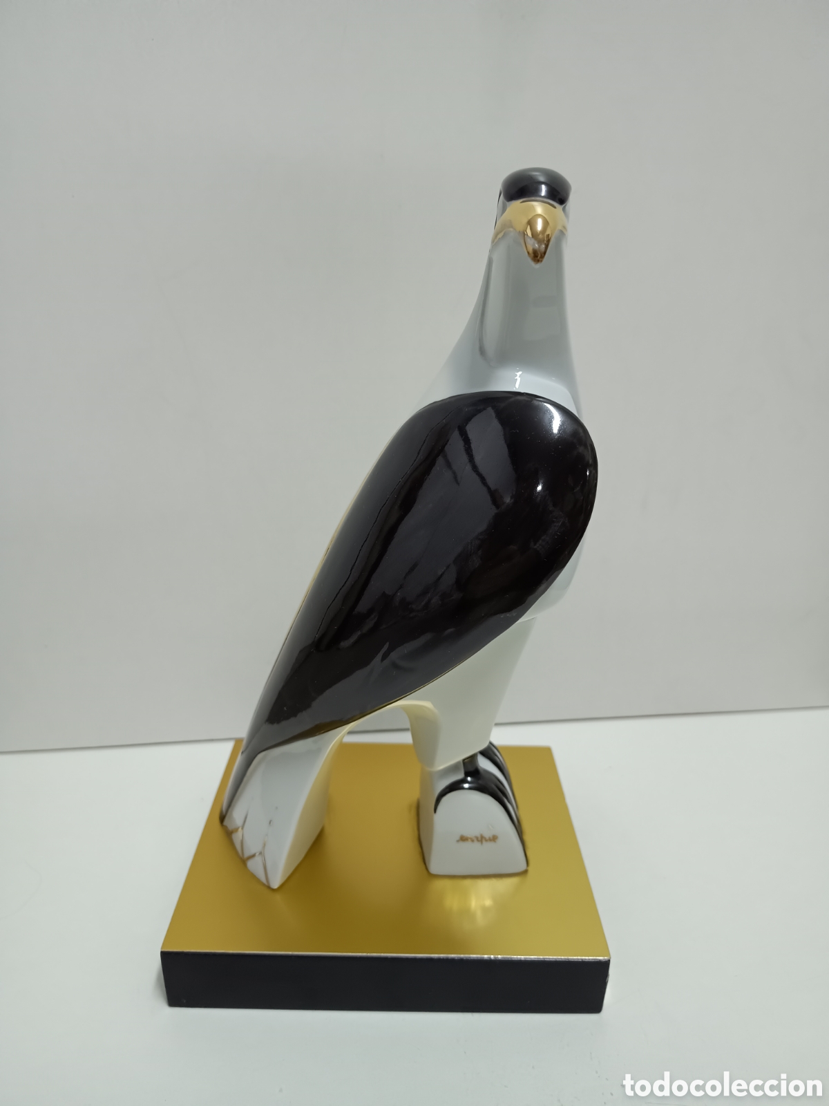 Antig&uuml;edades: FIGURA DE PORCELANA - &Aacute;GUILA ESTILO ART DECO CARPI&Eacute; - PIETRO CARRARO - ITALIA