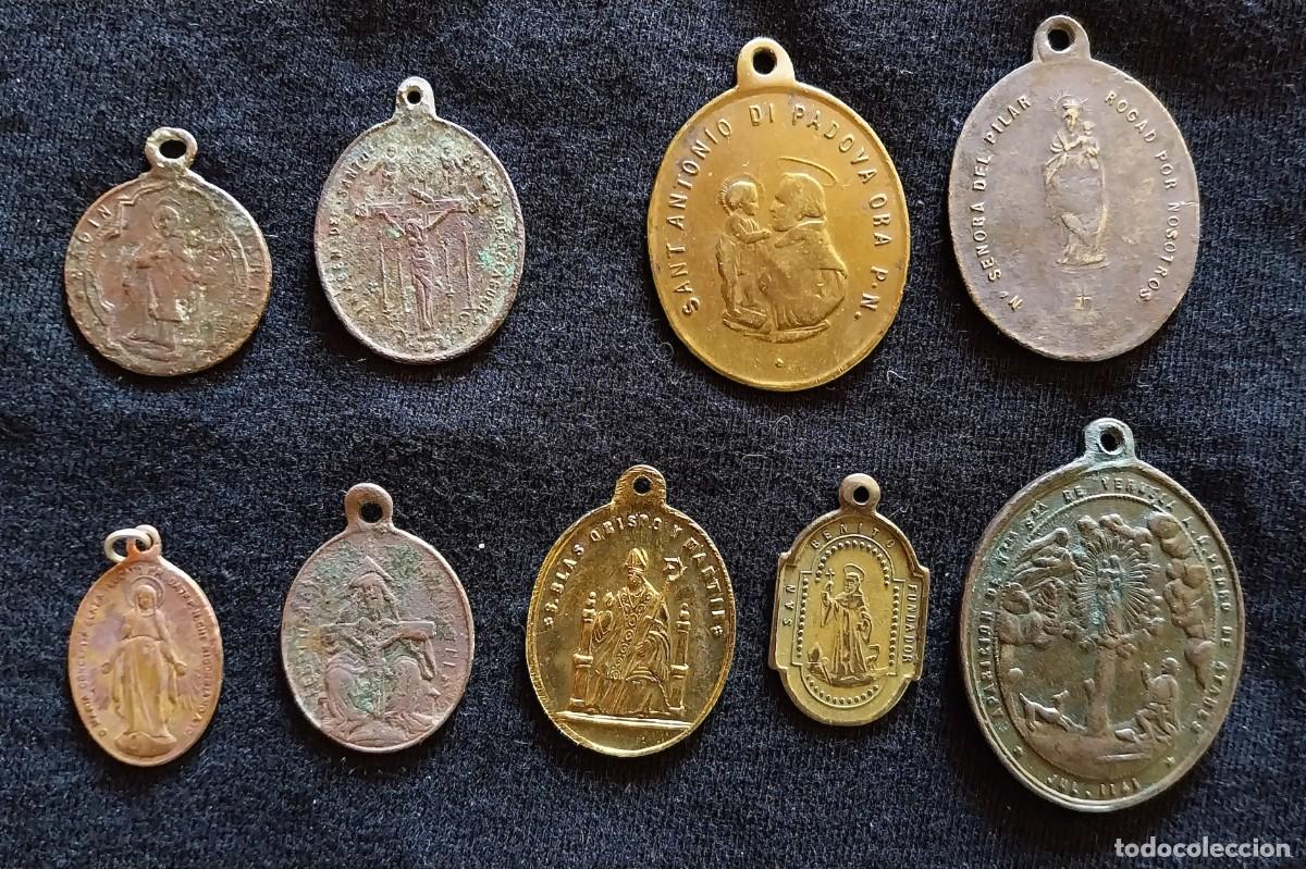 Antiguidades: Lote de medallas del s. XIX: Veruela, Montserrat, S. Mag&iacute;n, Espluga, Pilar, etc.