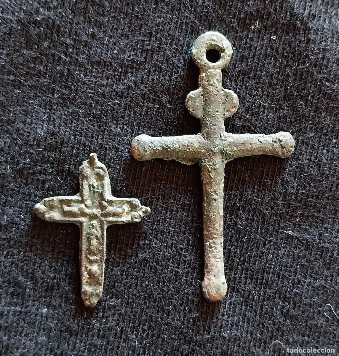 Antig&uuml;edades: Dos crucifijos del bronce del s. XVIII. - Foto 2