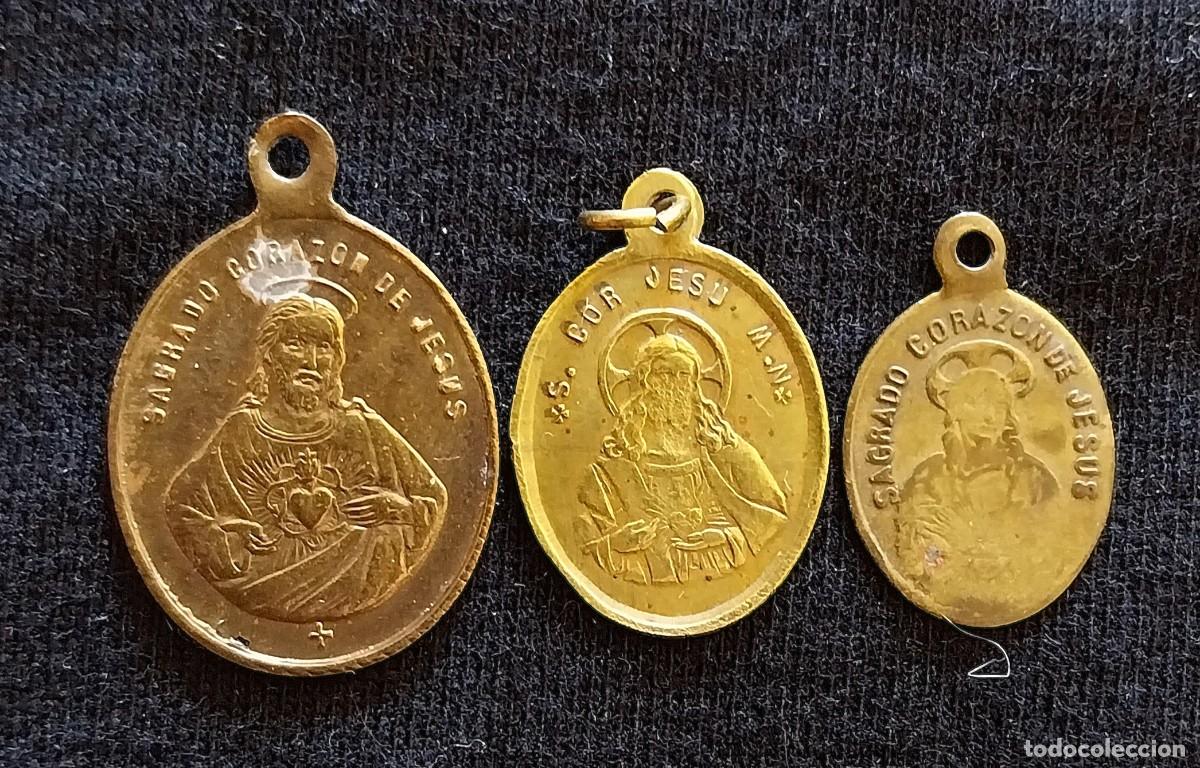 Antiguidades: Lote de medallas del siglo XIX. Jes&uacute;s y Mar&iacute;a.