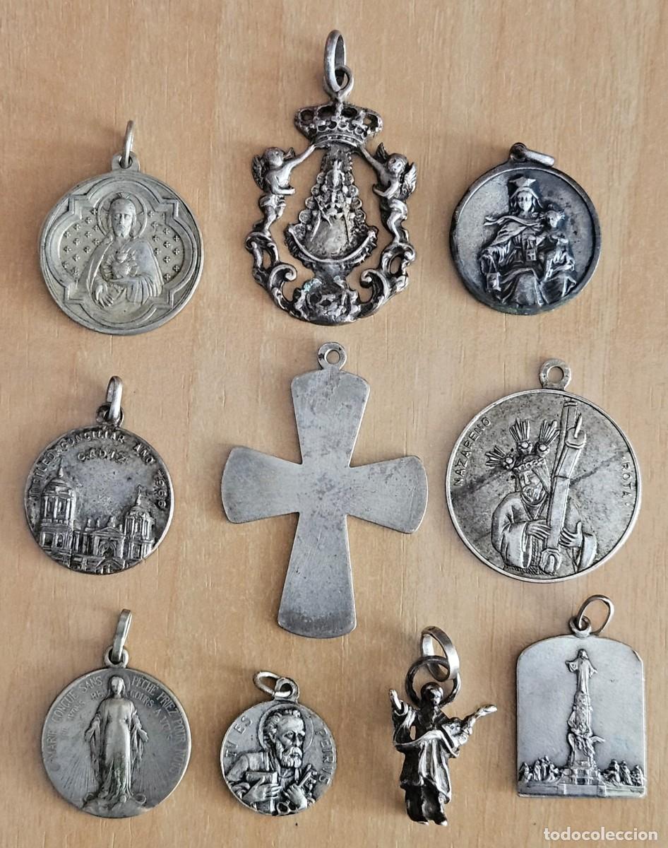 Antig&uuml;edades: LOTE RELIGIOSO-10 PIEZAS EN PLATA-Medallas, Crucifijo, Colgante San Pancracio y Virgen del Roc&iacute;o-60g